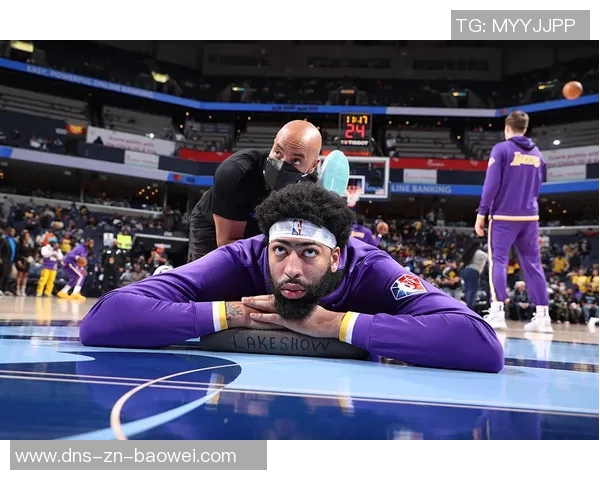 戴维斯恢复训练进展顺利预计很快回归拜仁合练 戴维斯恢复训练进展顺利预计很快回归拜仁合练