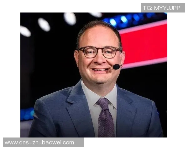 NBA高管与球探齐聚考察Woj母校球队球员展现人脉魅力 NBA高管与球探齐聚考察Woj母校球队球员展现人脉魅力