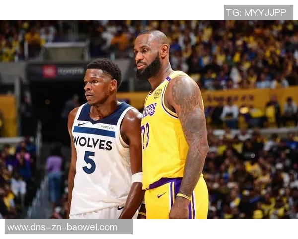 爱德华兹生涯前五年全能数据与乔詹并驾齐驱仅四人达成的传奇成就 爱德华兹生涯前五年全能数据与乔詹并驾齐驱仅四人达成的传奇成就