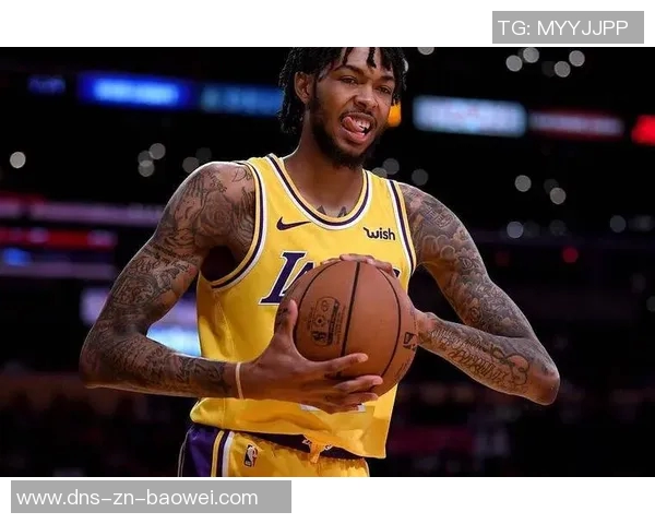 文班需提升核心力量英格拉姆训练后表现显著提升 文班需提升核心力量英格拉姆训练后表现显著提升