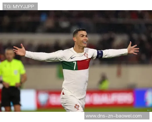 C罗传射助球队获胜社交媒体分享庆祝瞬间展现不懈努力与坚持 C罗传射助球队获胜社交媒体分享庆祝瞬间展现不懈努力与坚持