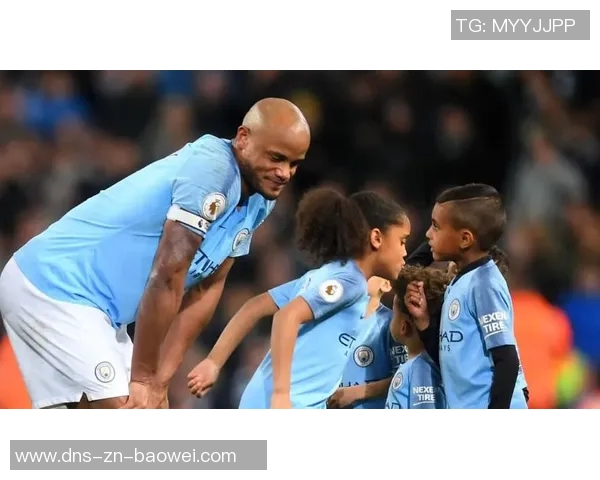 孔帕尼为妻子庆祝40岁生日专程回曼市包下豪华酒店盛大庆典 孔帕尼为妻子庆祝40岁生日专程回曼市包下豪华酒店盛大庆典