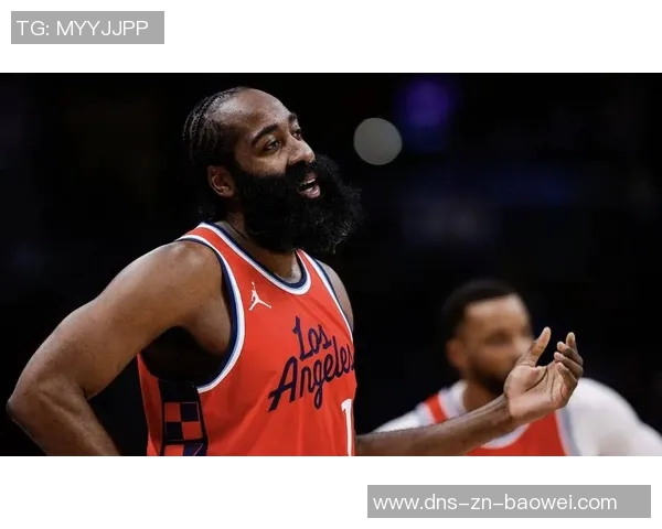 哈登谈比赛策略强调录像分析与调整的重要性