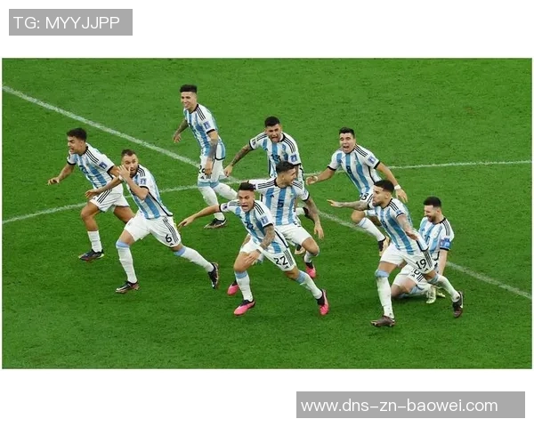 麦卡利斯特国家队出战40场荣获三冠阿根廷队海报祝贺彰显荣耀 麦卡利斯特国家队出战40场荣获三冠阿根廷队海报祝贺彰显荣耀