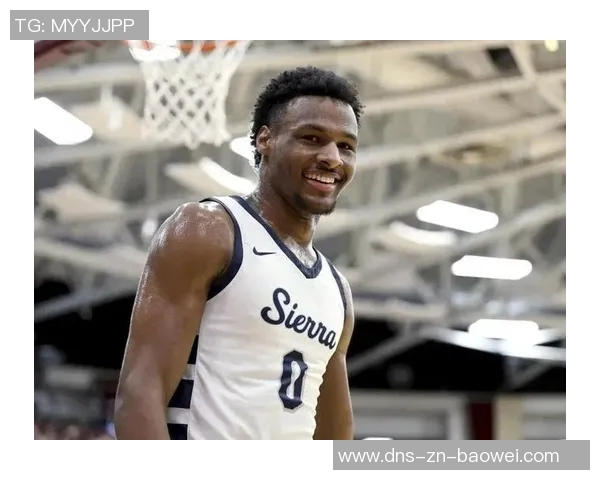 夸梅直言布朗尼不配打NBA认为他像抢银行一样夺走机会 夸梅直言布朗尼不配打NBA认为他像抢银行一样夺走机会