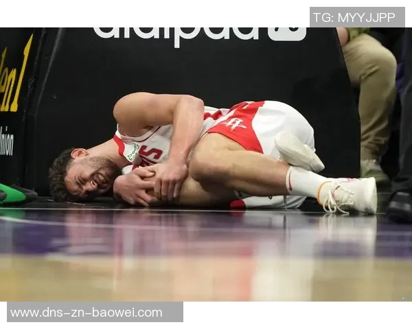 字母哥次节受伤离场前表现抢眼砍下14分5板4助让人担忧大碍是否影响后续比赛 字母哥次节受伤离场前表现抢眼砍下14分5板4助让人担忧大碍是否影响后续比赛