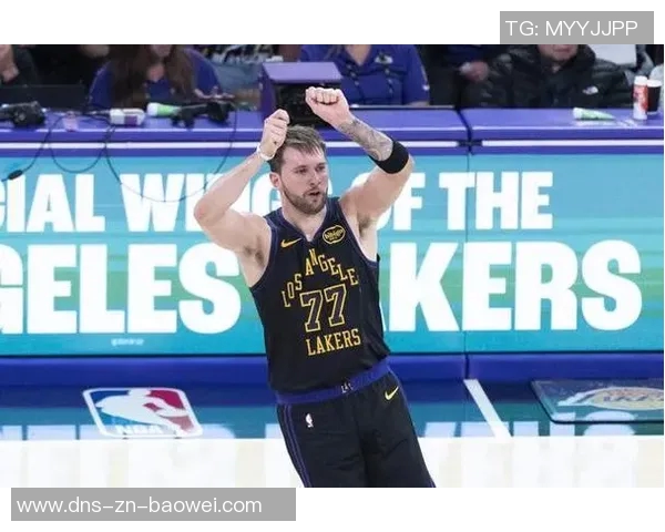 马克西追平东契奇库里马卡成为本赛季第4位40得分球员 马克西追平东契奇库里马卡成为本赛季第4位40得分球员